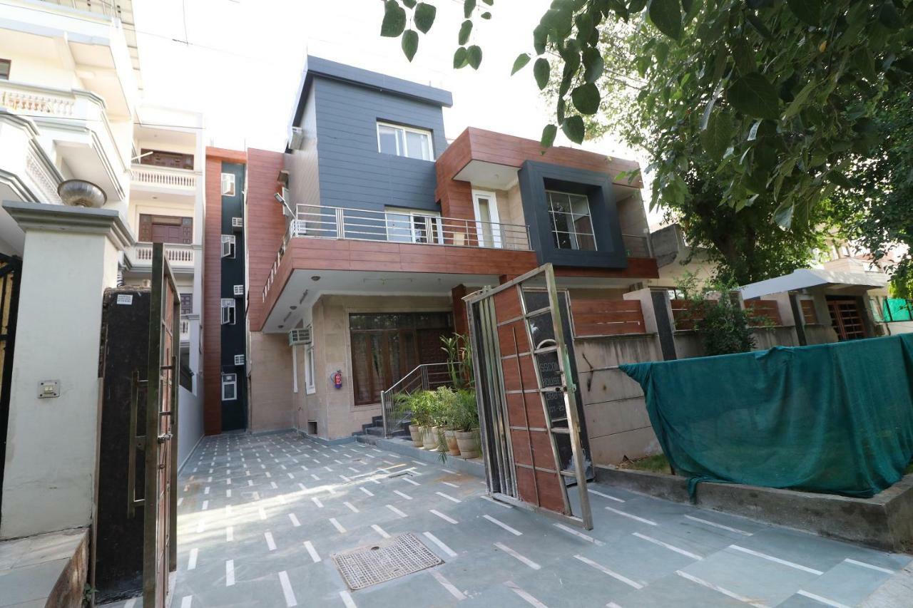 Super Capital O Esscon House Near Payal Cinema Hotel Gurgaon Exterior photo